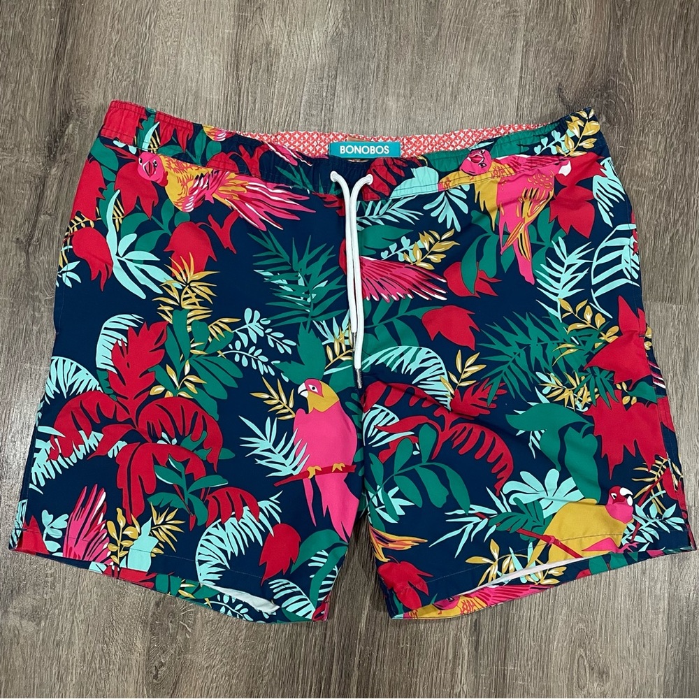Bonobos Men’s Tropical Bird Swim Shorts Blue Pink Red Lined Size Large 7” Inseam